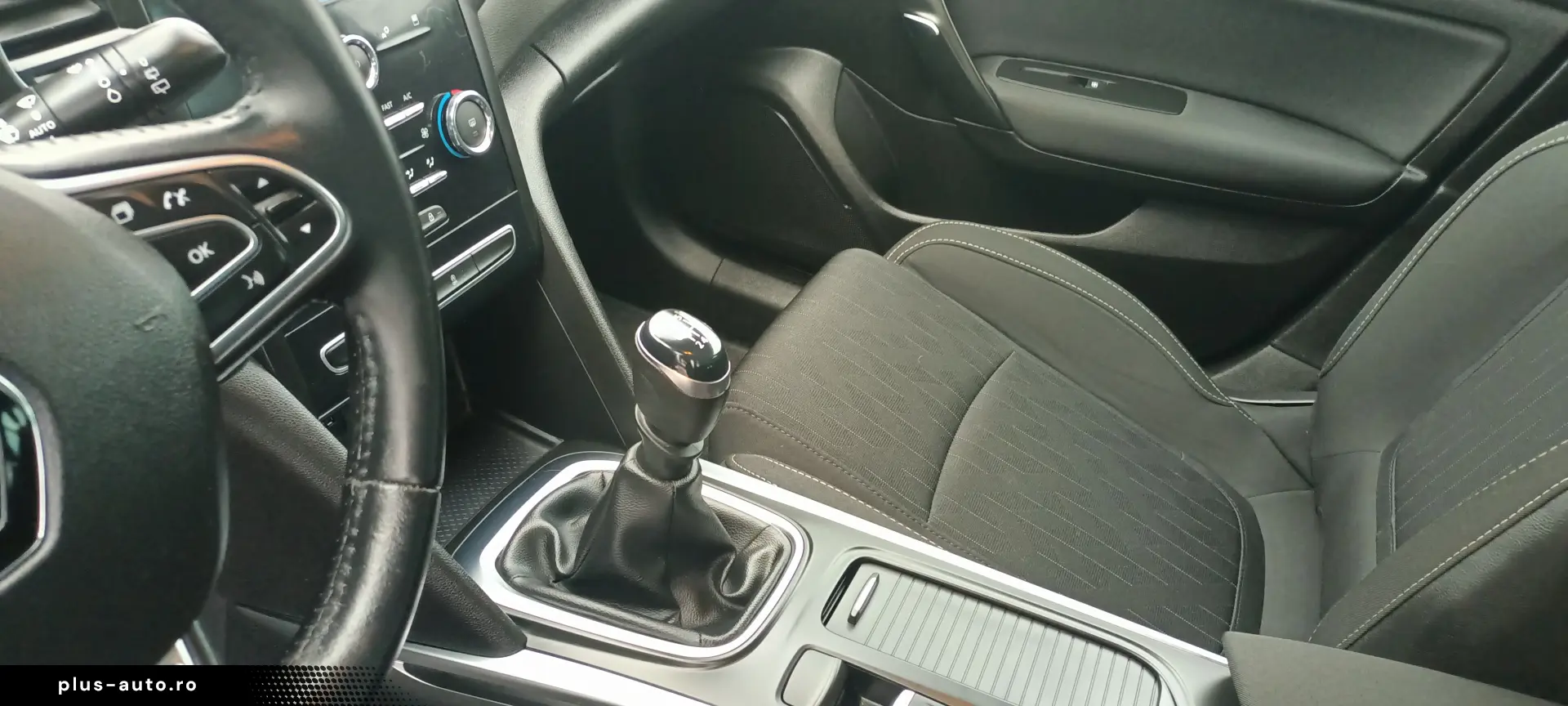 Renault Megane Estate 1.33 Tce Limited 2020 RAR  Garanție