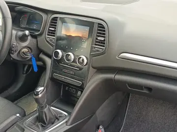 Renault Megane FACELIFT 2021  137000 km  LED