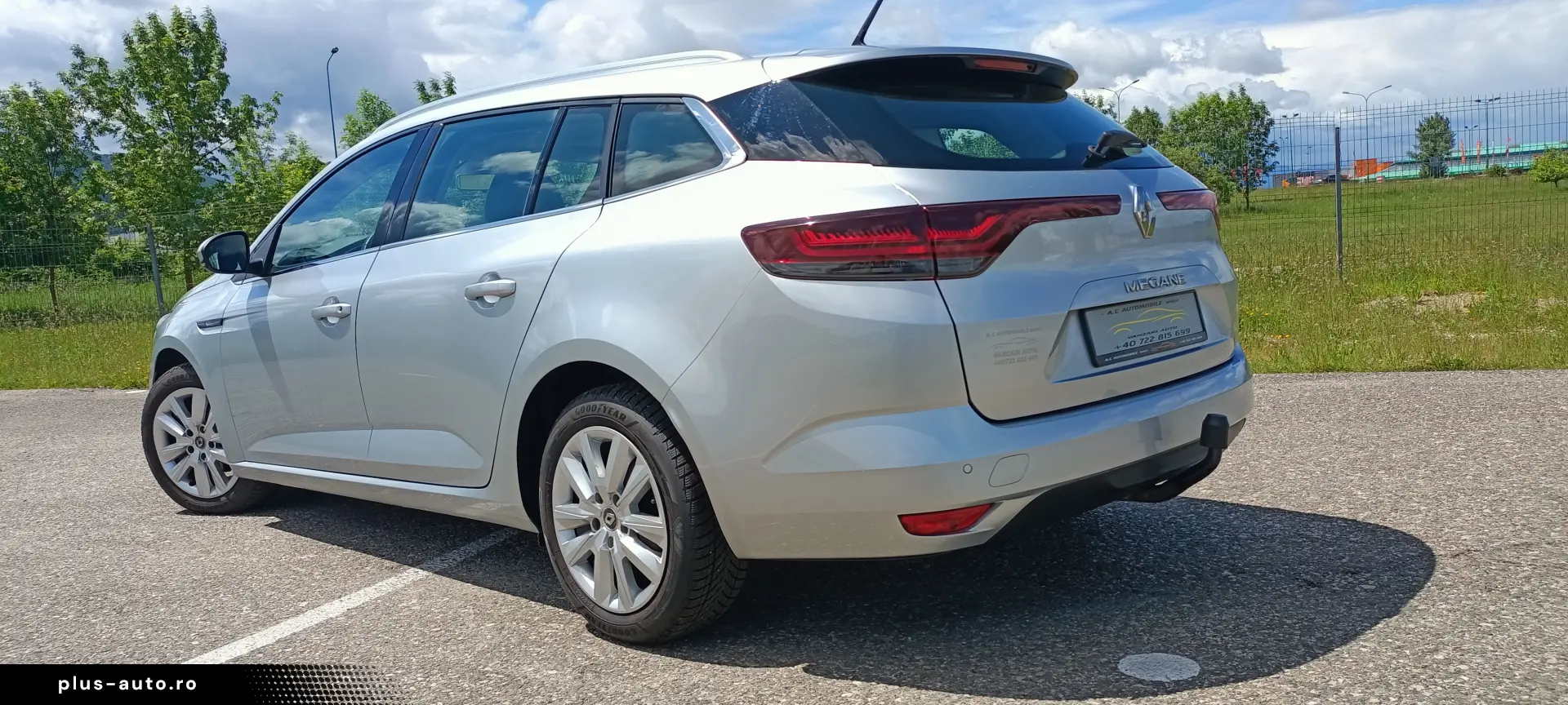 RENAULT Megane 2020 — imagine 35