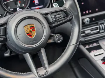 Porsche Macan T