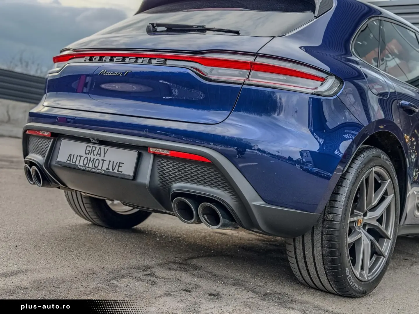 Porsche Macan T