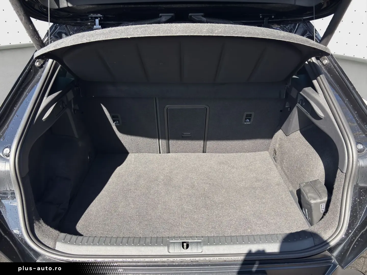 CUPRA Formentor 1.4 e-HYBRID DSG VZ Tribe Edition Navi