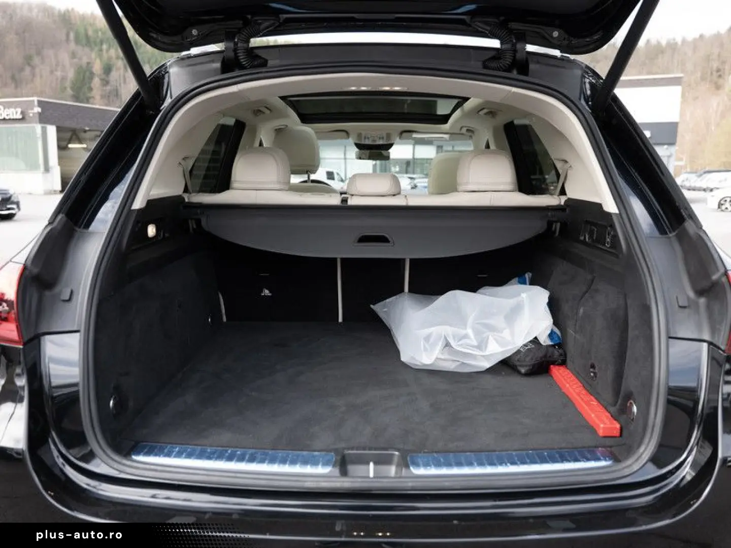 MERCEDES-BENZ GLE 400 e 4M AMG-Sport Pano AHK Distr &hellip;