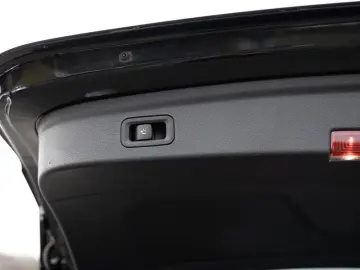 MERCEDES-BENZ GLE 400 e 4M AMG-Sport Pano AHK Distr &hellip;