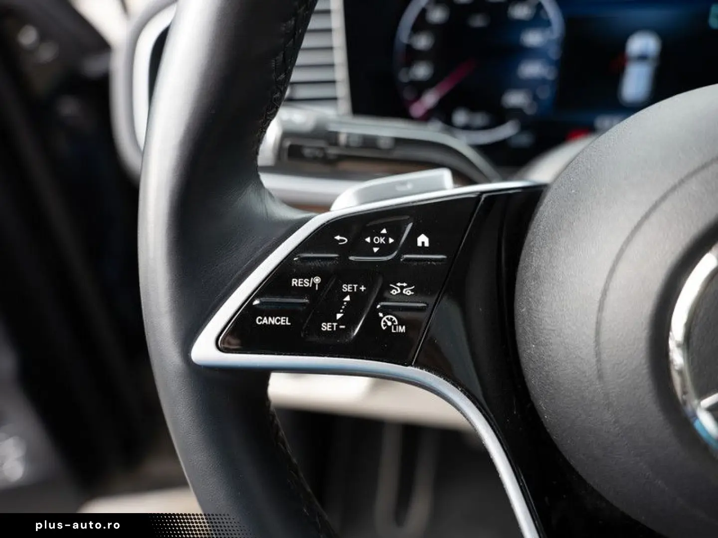 MERCEDES-BENZ GLE 400 e 4M AMG-Sport Pano AHK Distr &hellip;