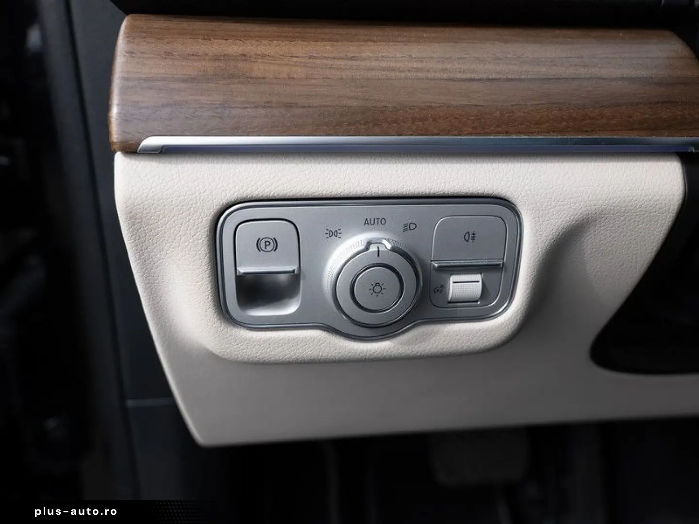 MERCEDES-BENZ GLE 400 e 4M AMG-Sport Pano AHK Distr &hellip;