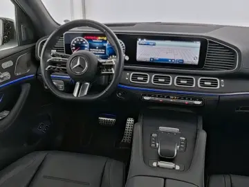 MERCEDES-BENZ GLE 400 e 4M AMG BURM AIRM HuD DISTR AHK PANO