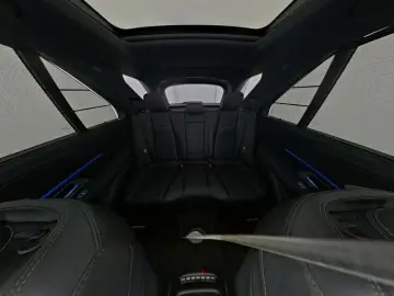 MERCEDES-BENZ GLE 400 e 4M AMG BURM AIRM HuD DISTR AHK PANO