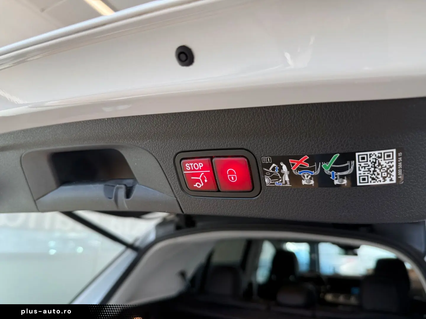 MERCEDES-BENZ GLE 400 e 4M AMG  Multibeam NAVI DAB AHK 360