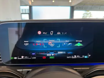 MERCEDES-BENZ GLE 400 e 4M AMG  Multibeam NAVI DAB AHK 360