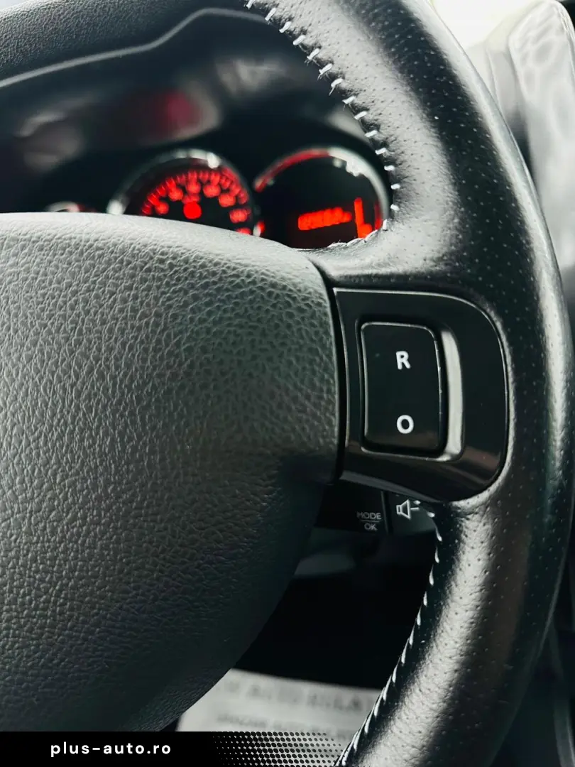 DACIA DUSTER 2015 1.2i E5 Garantie 12 Luni Rate Avans 0 Doar