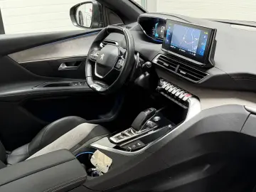 Peugeot 3008 Gen-Ii-2016