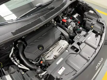 Peugeot 3008 Gen-Ii-2016