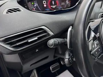 Peugeot 5008 Gen-Ii-2016