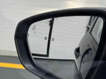 Peugeot 5008 Gen-Ii-2016