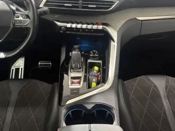 Peugeot 5008 Gen-Ii-2016