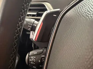 Peugeot 5008 Gen-Ii-2016