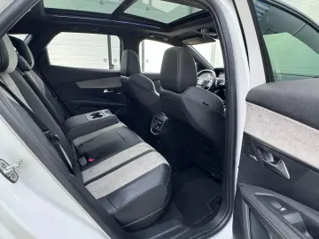 Peugeot 3008 Gen-Ii-2016