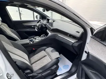 Peugeot 3008 Gen-Ii-2016