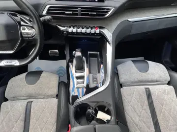 Peugeot 3008 Gen-Ii-2016