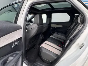 Peugeot 3008 Gen-Ii-2016