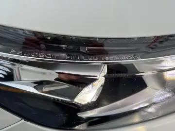 Peugeot 3008 Gen-Ii-2016