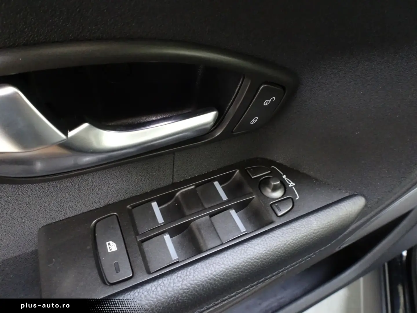 Land-Rover Range-Rover-Evoque Gen-I-2012-2018