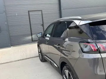 Peugeot 3008 Gen-Ii-2016