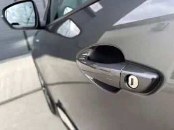 Peugeot 3008 Gen-Ii-2016