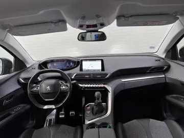 Peugeot 3008 Gen-Ii-2016