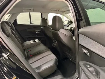 Peugeot 3008 Gen-Ii-2016