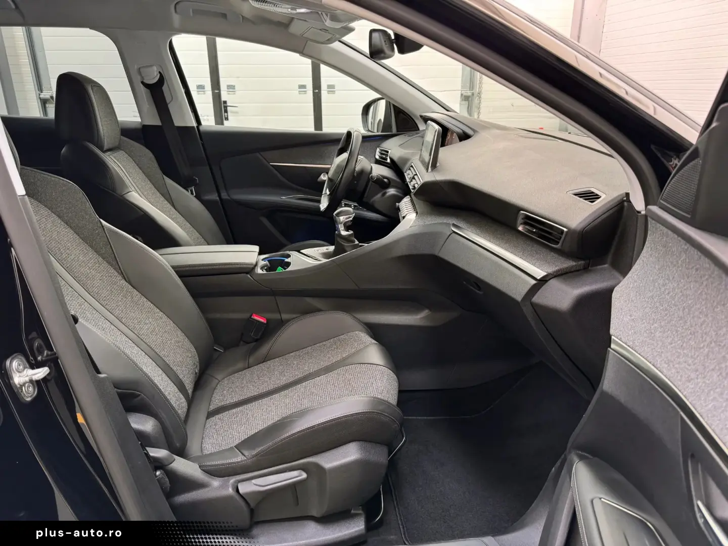 Peugeot 3008 Gen-Ii-2016