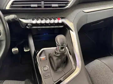 Peugeot 3008 Gen-Ii-2016