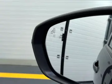 Peugeot 3008 Gen-Ii-2016