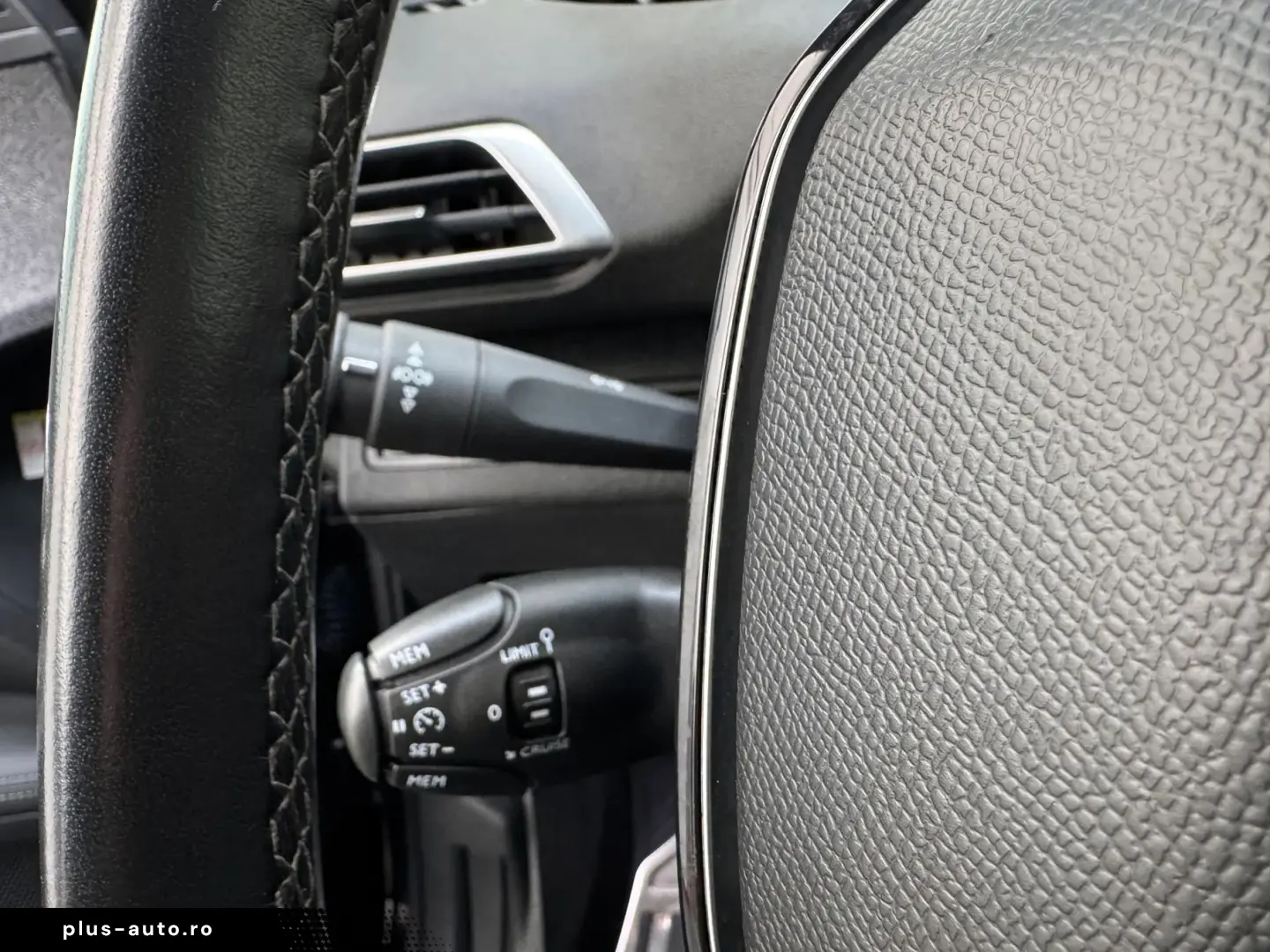 Peugeot 3008 Gen-Ii-2016