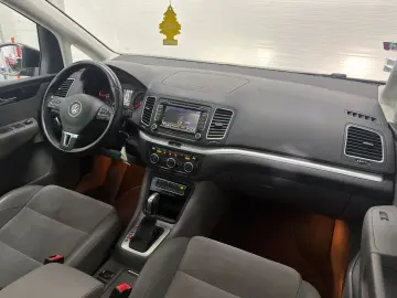 Volkswagen Sharan Gen-Ii-2010