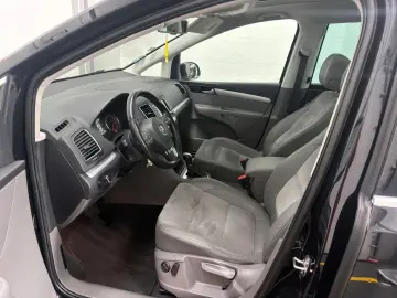 Volkswagen Sharan Gen-Ii-2010