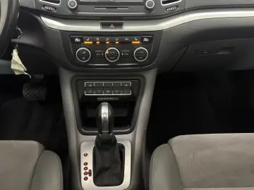 Volkswagen Sharan Gen-Ii-2010