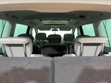 Volkswagen Sharan Gen-Ii-2010