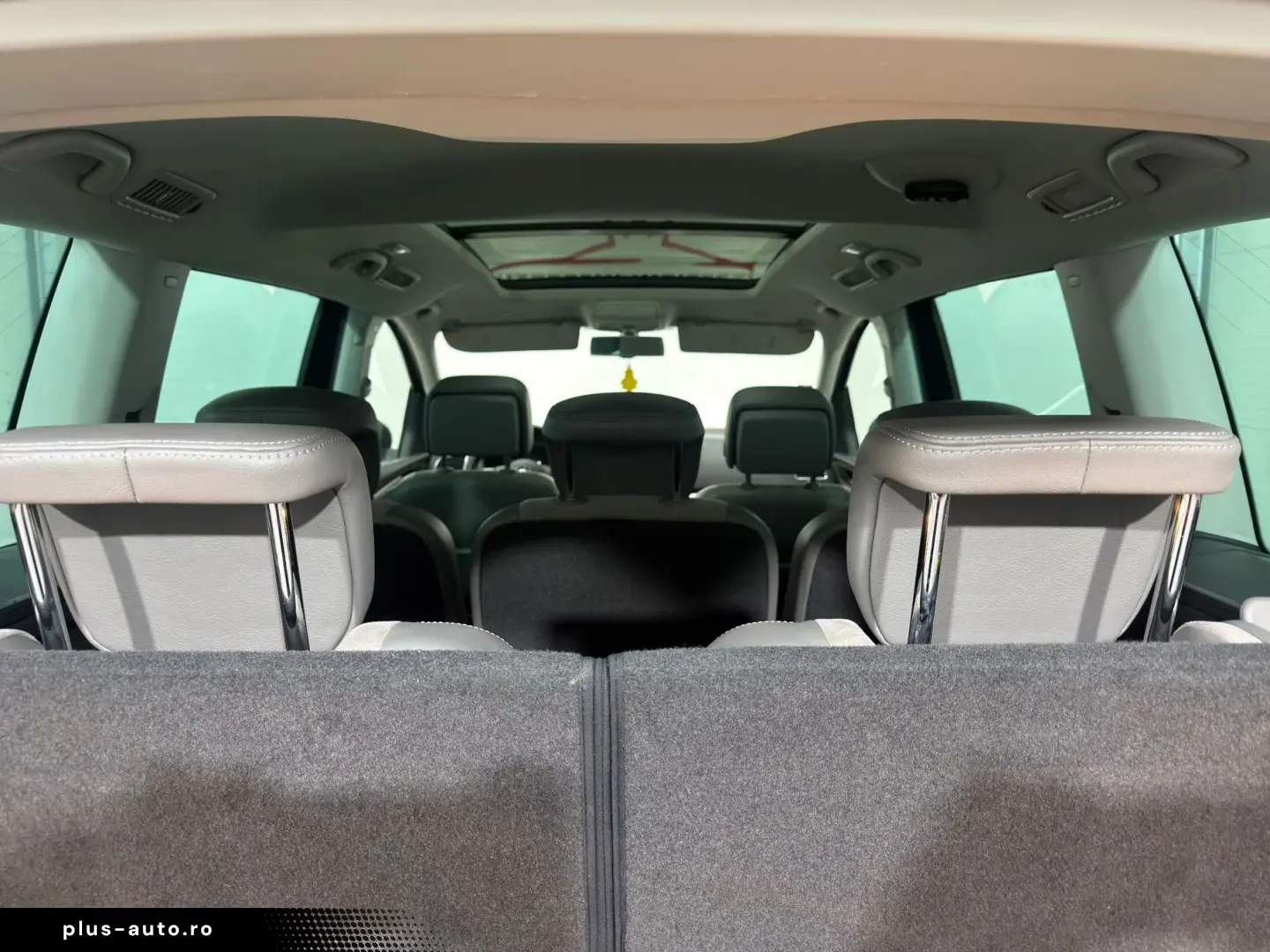 Volkswagen Sharan Gen-Ii-2010