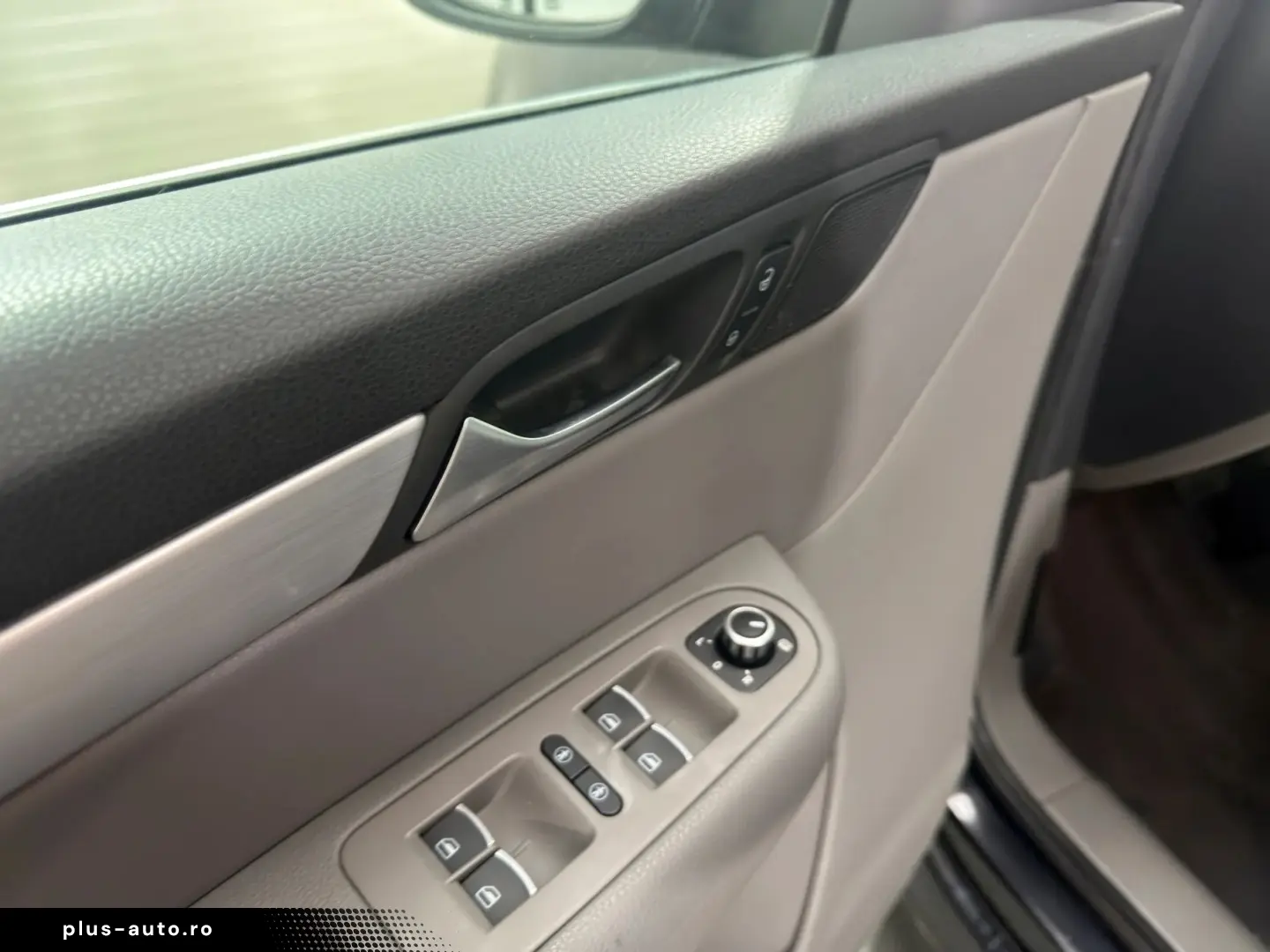 Volkswagen Sharan Gen-Ii-2010