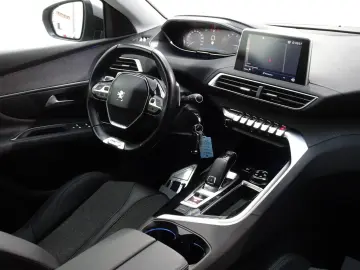 Peugeot 3008 Gen-Ii-2016