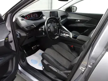 Peugeot 3008 Gen-Ii-2016