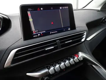 Peugeot 3008 Gen-Ii-2016