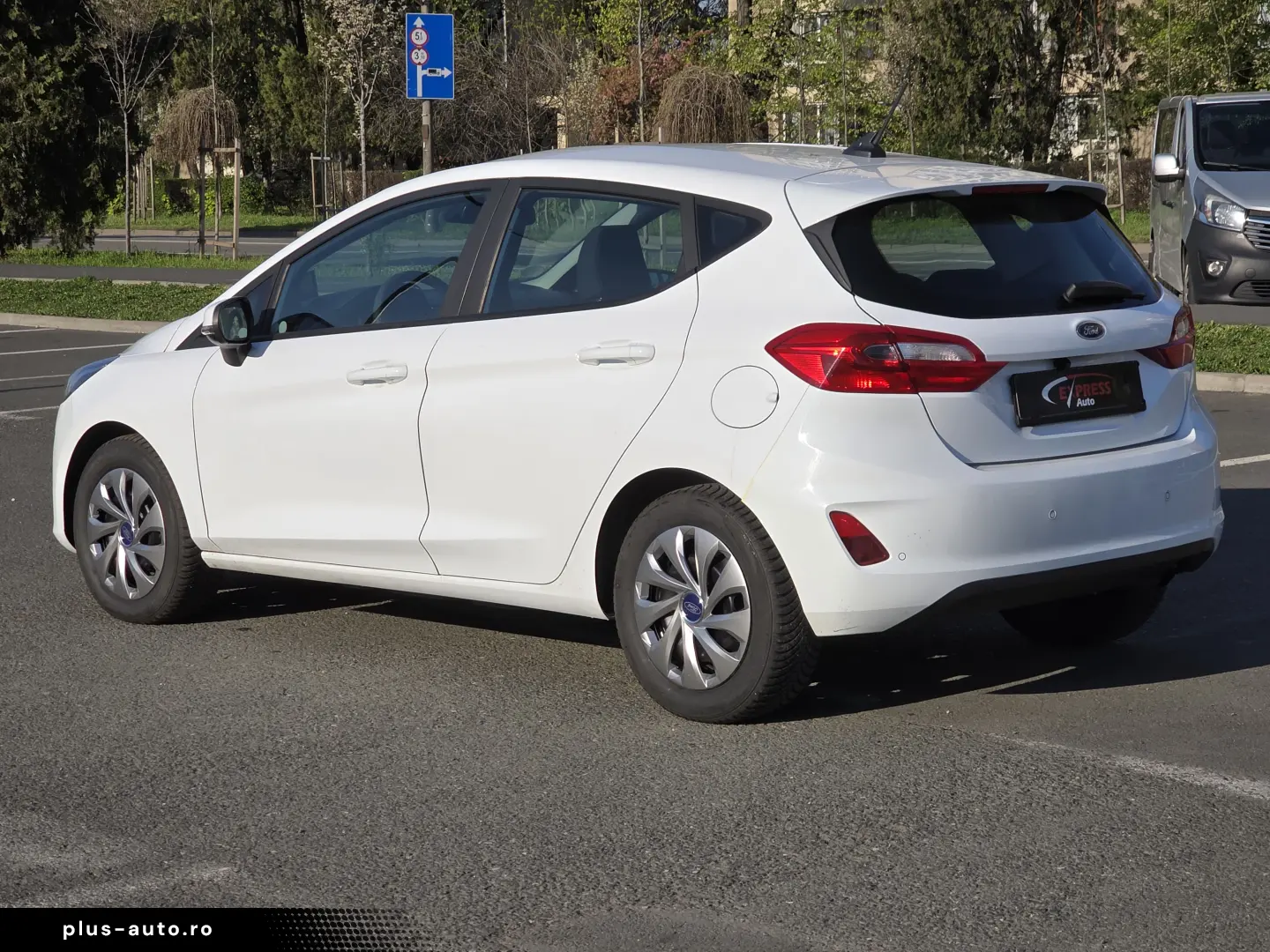 Consum redus  Rate fixe  Livrare gratuita  Garantie