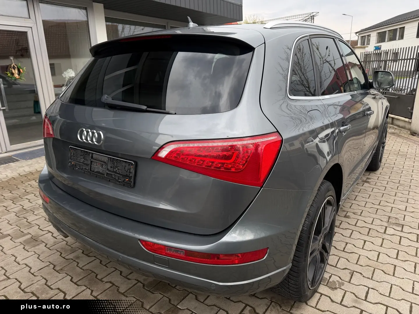 Audi Q5 Gen-8R-2008-2016
