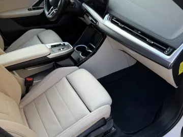 BMW X1 xDrive 25e M Sport   masaj   camere 360   HK