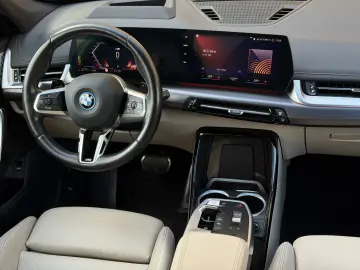 BMW X1 xDrive 25e M Sport   masaj   camere 360   HK