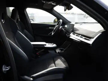 BMW X2 M35i xDrive PANO HUD 360  LED ACC NAVI H K