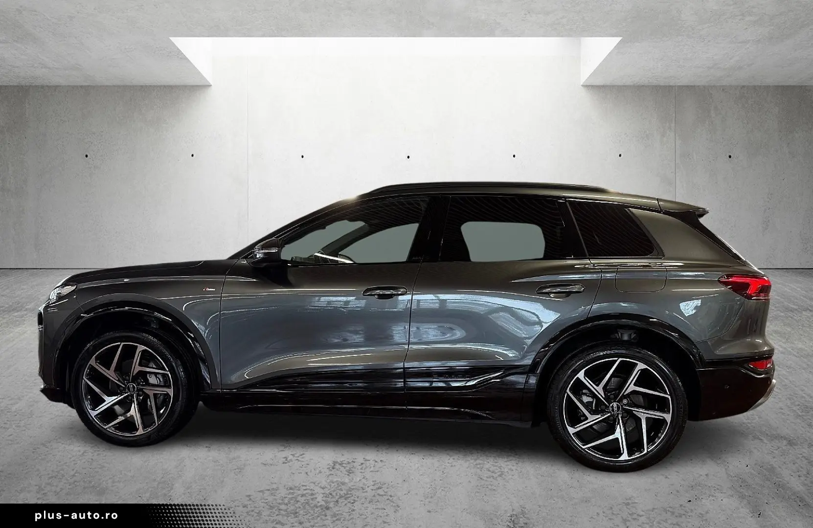 AUDI Q6 e-tron S line